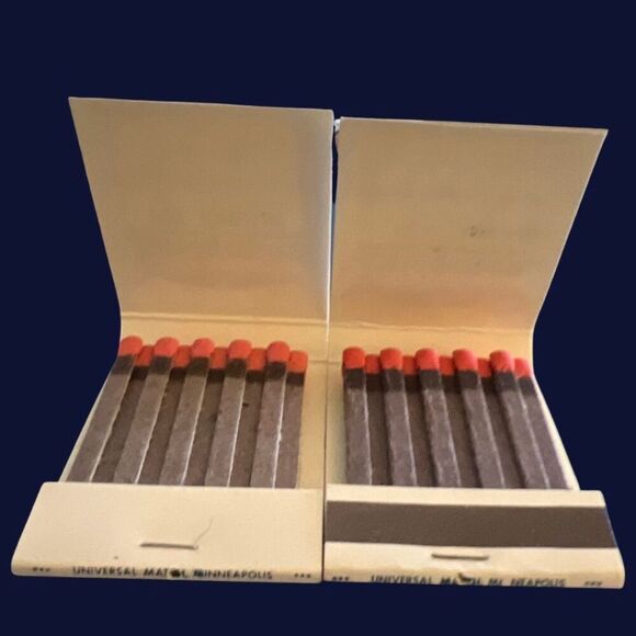 2 Vintage Bridgeman’s Ice Cream Shop Unstruck Matchbooks “Old Fashioned” - Picture 2 of 3